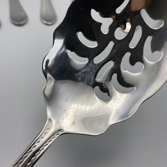 Reed & Barton HELENA MARIA Stainless Flatware 8pcs Serving Spoons Macaroni Pie - Picture 5 of 10